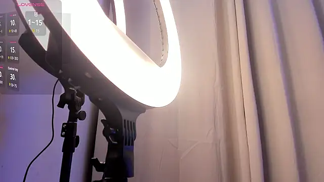 Lucia velez online show from February 2026 02:20:02 AM