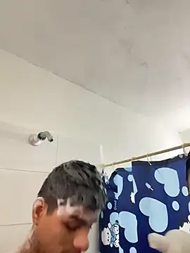 foxxy and lion online show from February 2026 10:05:01 PM