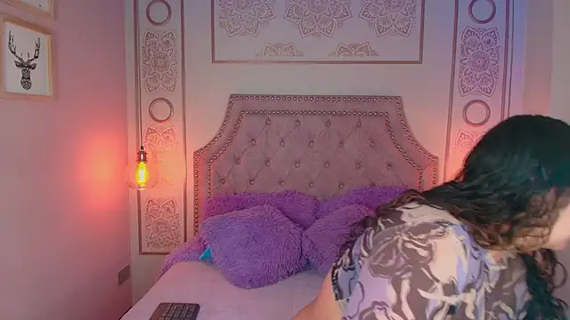 Snapshot of Honny_Blaice_ chatting on February 2026 12:06:02 PM Honny Blaice online show from February 2026 12:06:02 PM