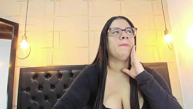 RousMature online show from April 2026 01:34:01 PM