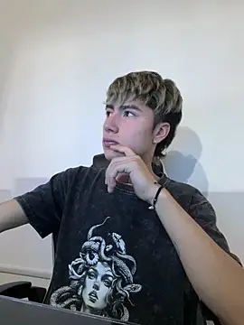 AlexanderCollman2 online show from April 2026 03:24:02 AM