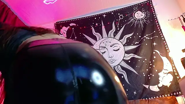 MadLustt online show from March 2026 03:38:01 PM