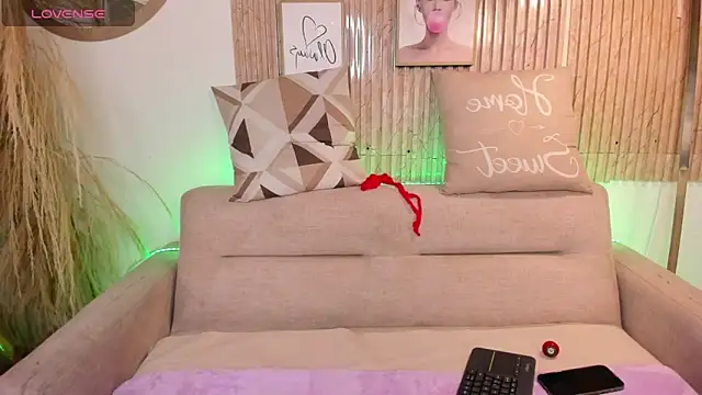 Sally Dvine online show from March 2026 07:59:01 PM