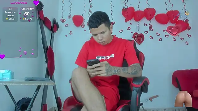 Snapshot of Steven_and_Camilo18 chatting on February 2026 11:45:02 AM Steven and Camilo18 online show from February 2026 11:45:02 AM