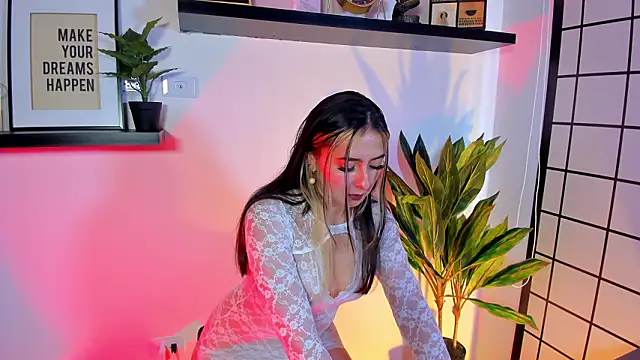 Giselle Laurens  online show from March 2026 06:37:02 PM