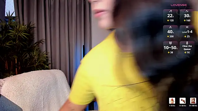 Snapshot of moonhelen chatting on February 2026 11:13:01 PM moonhelen online show from February 2026 11:13:01 PM