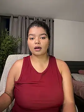 Snapshot of moonhelen chatting on February 2026 11:38:01 PM moonhelen online show from February 2026 11:38:01 PM