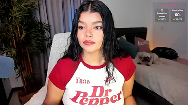 moonhelen online show from March 2026 12:29:01 AM