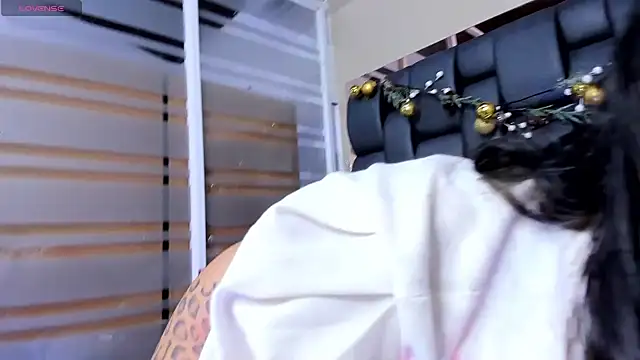 Isabella falcon online show from April 2026 02:13:01 AM