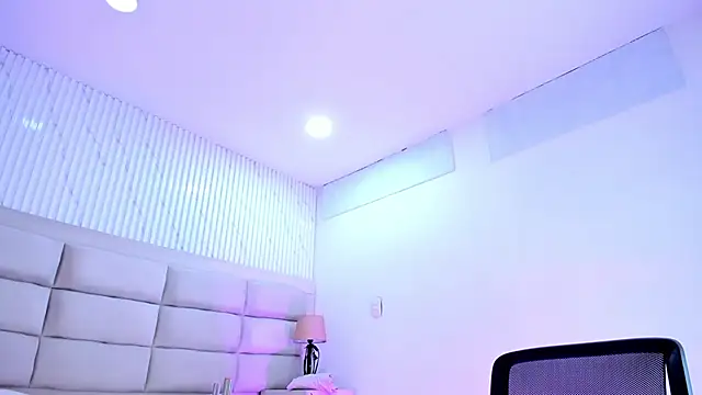 CarolineFyre online show from March 2026 12:50:02 PM