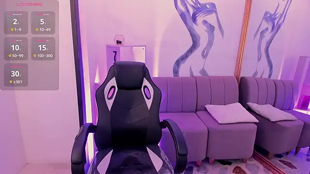 Snapshot of CarolineFyre chatting on February 2026 02:48:01 PM CarolineFyre online show from February 2026 02:48:01 PM