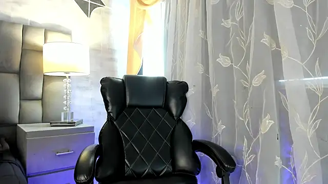 CarolineFyre online show from May 2026 02:11:01 PM