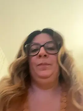 JasmineGlow7 online show from March 2026 01:40:02 PM