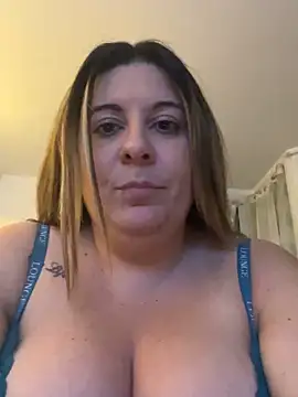 JasmineGlow7 online show from February 2026 07:36:01 PM