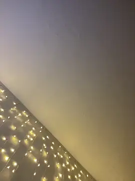 JasmineGlow7 online show from April 2026 09:32:01 PM