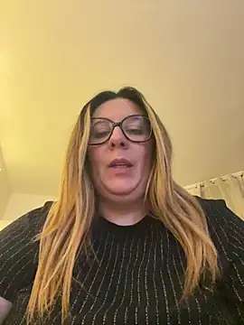 JasmineGlow7 online show from March 2026 10:26:01 PM