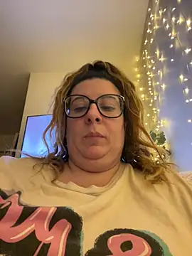JasmineGlow7 online show from May 2026 09:48:02 PM