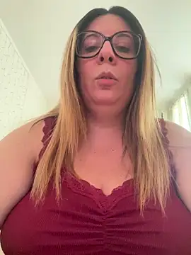 JasmineGlow7 online show from May 2026 12:30:01 PM