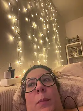 JasmineGlow7 online show from May 2026 09:11:02 PM