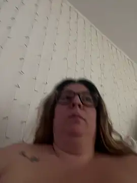 JasmineGlow7 online show from April 2026 01:50:01 PM