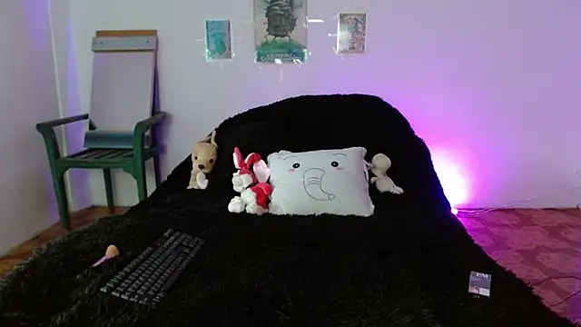 miadavisXXX online show from March 2026 07:39:01 PM