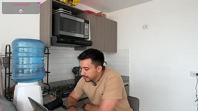 Sofii n Diego online show from February 2026 09:13:02 PM