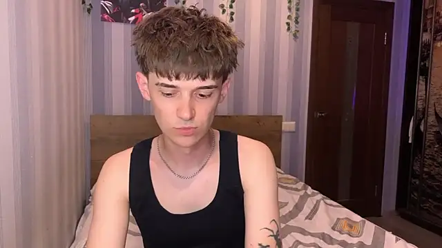 Sweet Dude online show from May 2026 07:01:01 PM