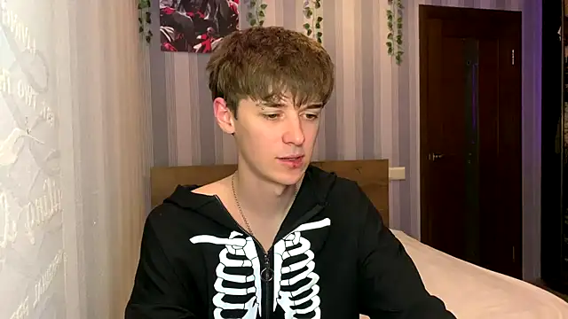 Sweet Dude online show from April 2026 09:21:02 PM