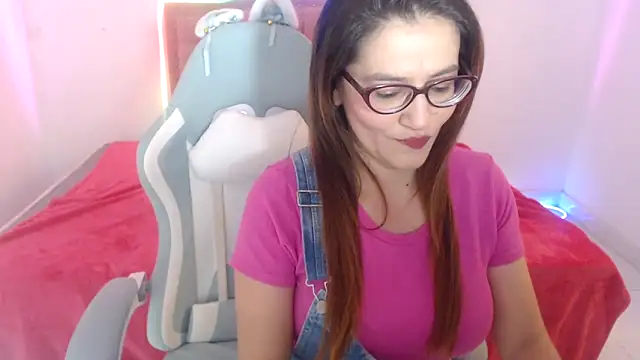 snowhot-69 online show from April 2026 12:46:01 AM