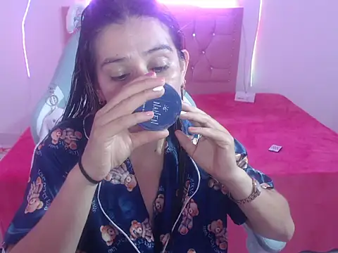 Snapshot of snowhot-69 chatting on February 2026 12:32:01 AM snowhot-69 online show from February 2026 12:32:01 AM