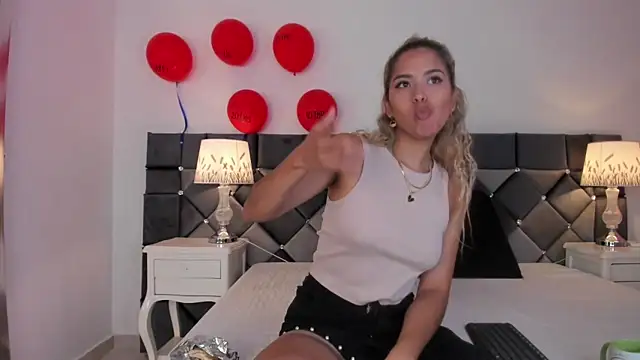  Giorgiina  online show from February 2026 12:57:02 PM