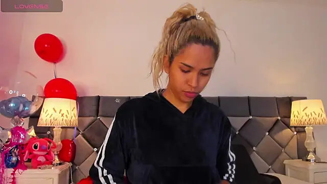  Giorgiina  online show from February 2026 12:27:01 PM