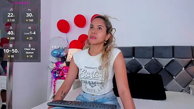  Giorgiina  online show from February 2026 12:34:02 PM