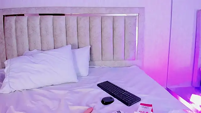 Snapshot of SeleneSantana chatting on February 2026 09:47:01 PM SeleneSantana online show from February 2026 09:47:01 PM