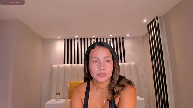 Snapshot of DeniseFord chatting on February 2026 11:54:02 AM DeniseFord online show from February 2026 11:54:02 AM