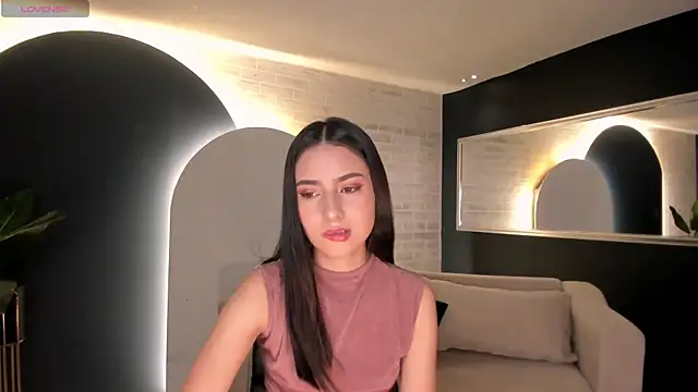 LucieMartin online show from April 2026 05:30:01 PM