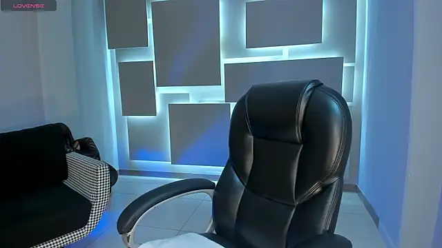 ScarlettRose X online show from March 2026 07:43:02 PM