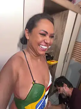 Deyseprado35 online show from April 2026 04:52:01 PM
