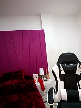 sofia amateur online show from February 2026 04:18:02 AM