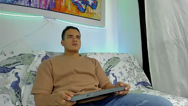 jhon nicolas online show from March 2026 07:31:01 PM