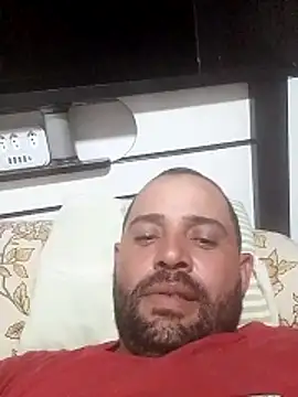 pau-de-ourod online show from April 2026 10:38:02 PM