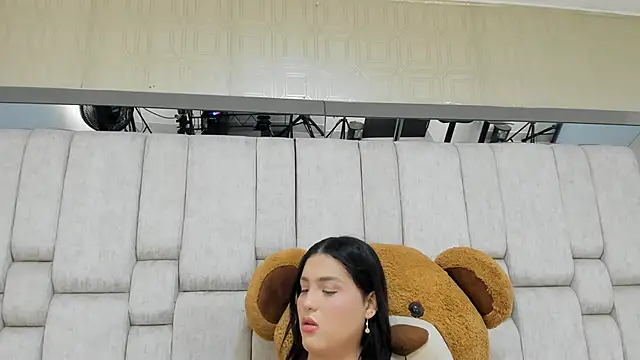 ValeryCooper18 online show from February 2026 07:14:01 PM