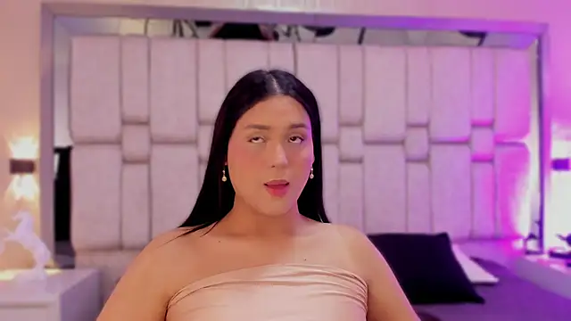 ValeryCooper18 online show from February 2026 07:35:01 PM