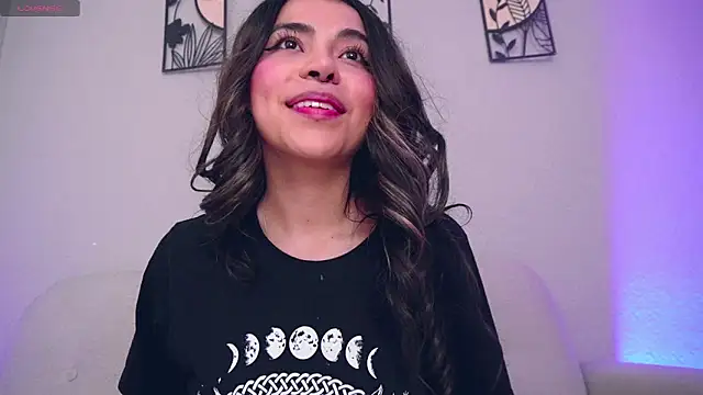 Snapshot of loveegirll1 chatting on February 2026 03:51:01 AM loveegirll1 online show from February 2026 03:51:01 AM