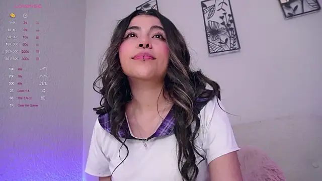 Snapshot of loveegirll1 chatting on February 2026 04:34:02 AM loveegirll1 online show from February 2026 04:34:02 AM