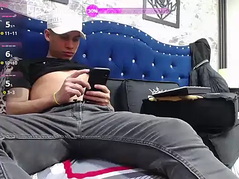 Snapshot of fuck_boy17 chatting on February 2026 04:31:02 AM fuck boy17 online show from February 2026 04:31:02 AM