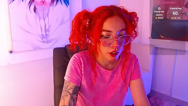 Snapshot of mere_in_redd chatting on July 2026 01:33:01 PM mere in redd online show from July 2026 01:33:01 PM