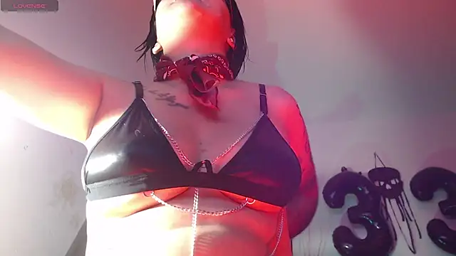 Darkyll33 online show from April 2026 08:50:02 PM