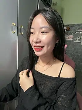 Linne6789 online show from May 2026 05:01:01 AM