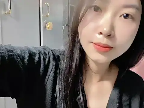 Linne6789 online show from April 2026 07:59:02 AM